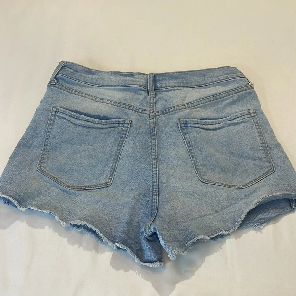 JESSICA SIMPSON INFINITE HIGH WASTE  SIZE 32 Women's Blue Denim Shorts